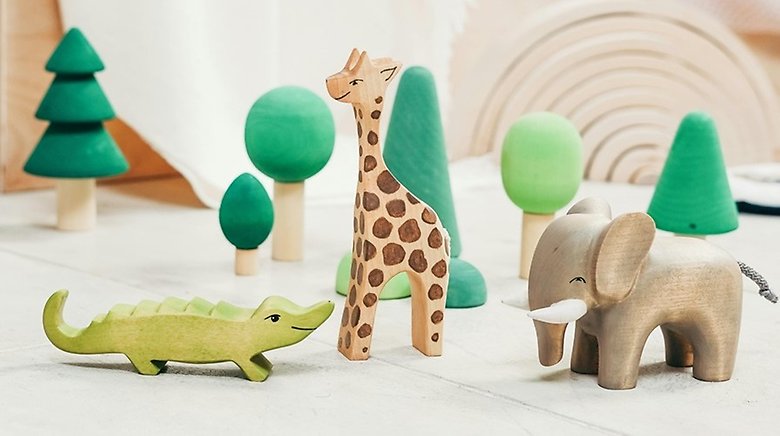 Bild på leksaker i trä 